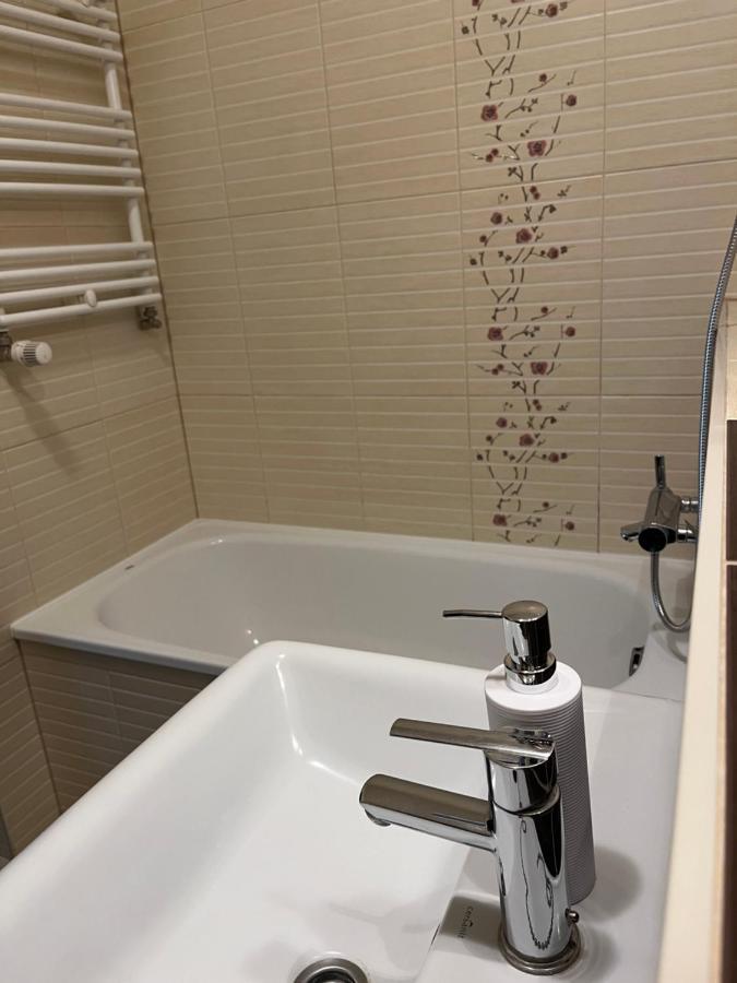 Tylna 8 Apartments Лодзь Екстер'єр фото